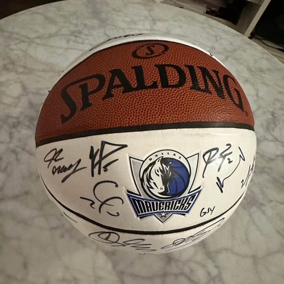 Dallas Mavericks 2008-2009 Team Signed Basketball - no COA- no trades,cash only* - Picture 6 of 10